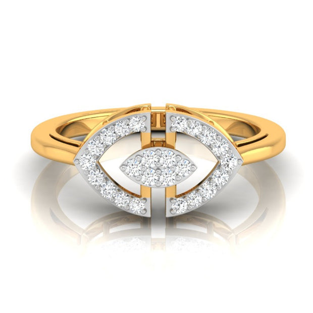 round cut cluster diamond ring in yellow gold